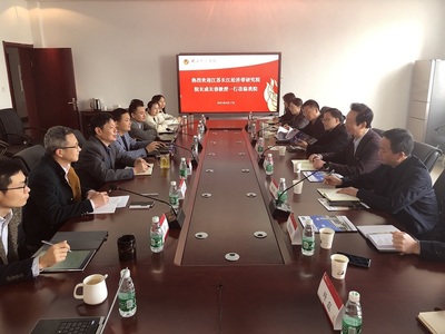 江蘇長江經(jīng)濟帶研究院院長成長春教授一行來我院交流社會經(jīng)濟咨詢服務(wù)